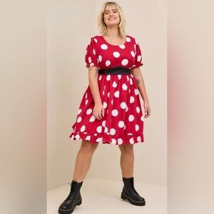 TORRID Disney Minnie Mouse Red Dress Poplin Puff Sleeve Plus Size 4 (4X) Costume